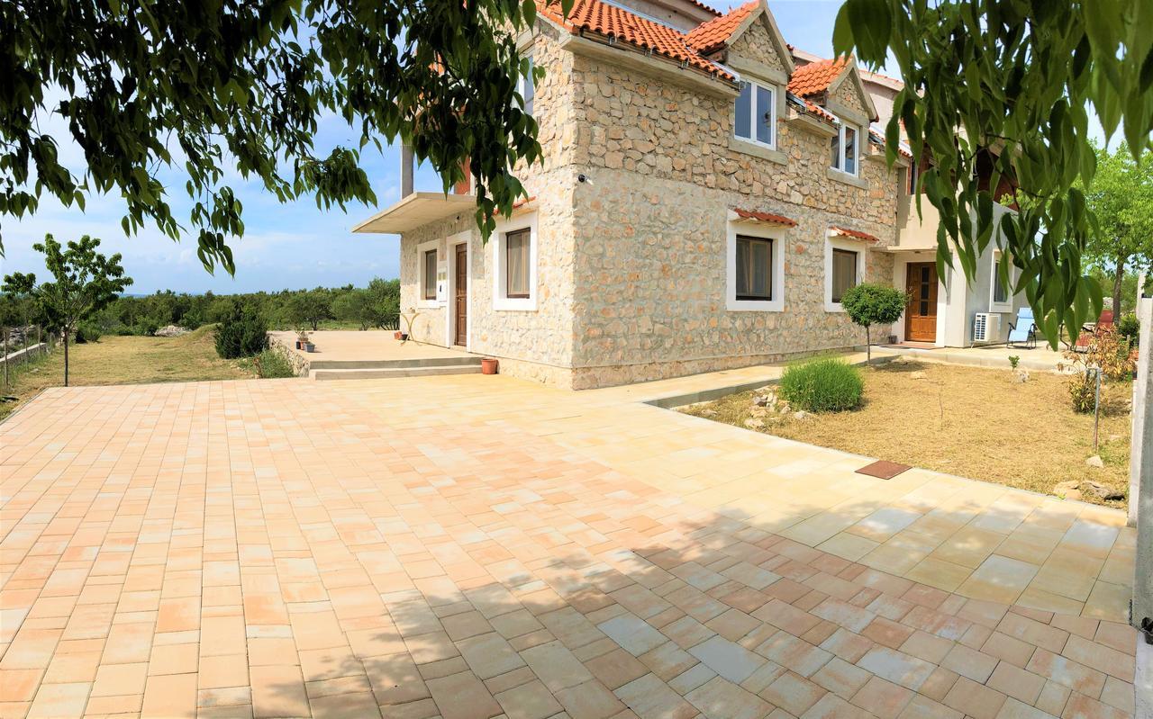 Apartments Village Лозовац Экстерьер фото