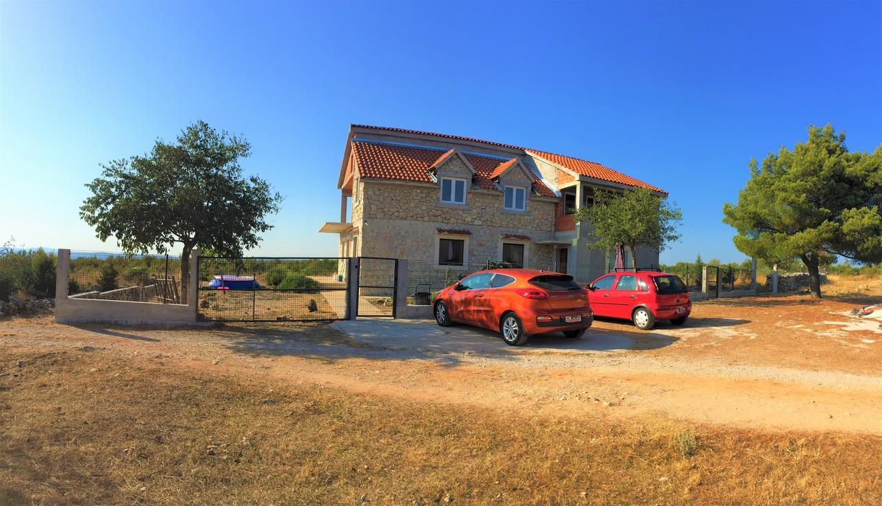 Apartments Village Лозовац Экстерьер фото