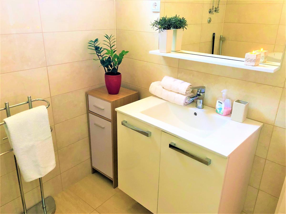 Apartments Village Лозовац Экстерьер фото
