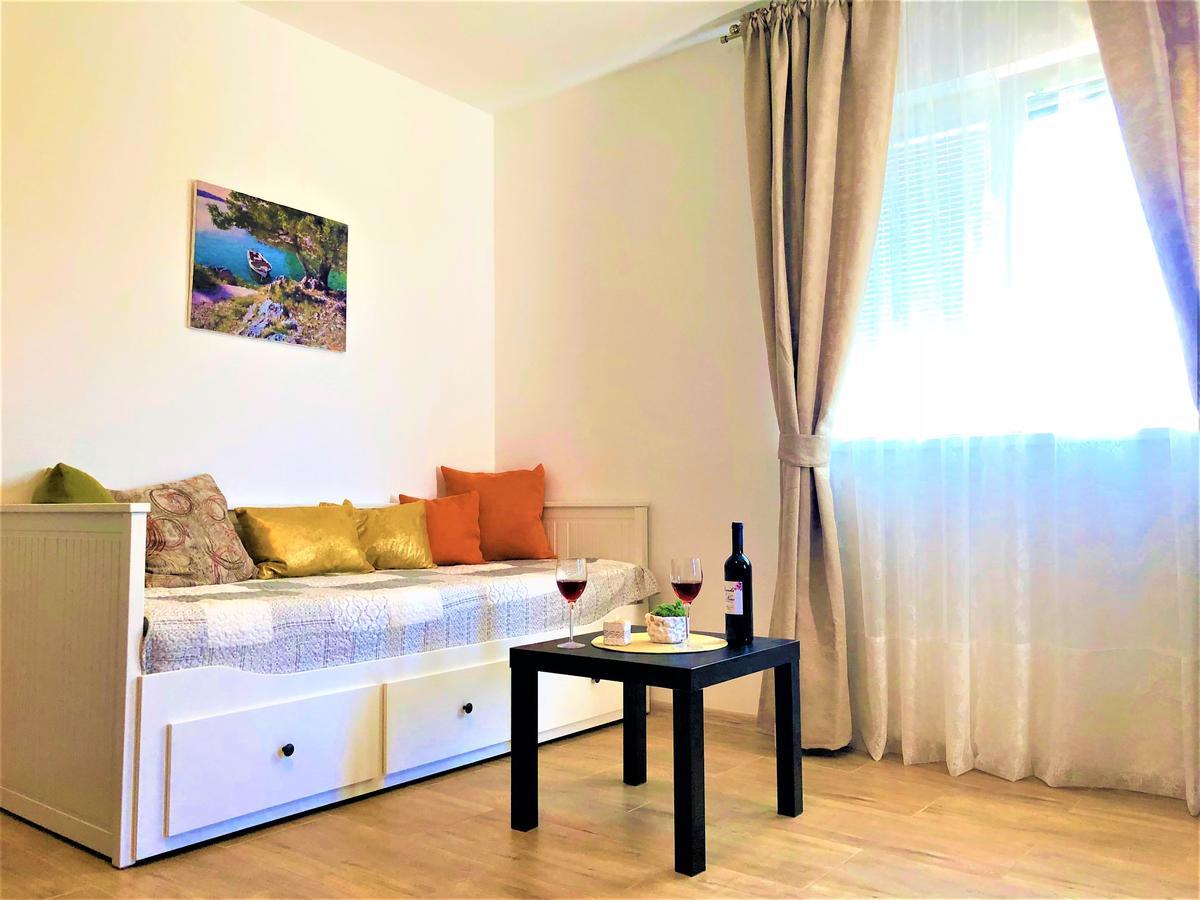 Apartments Village Лозовац Экстерьер фото